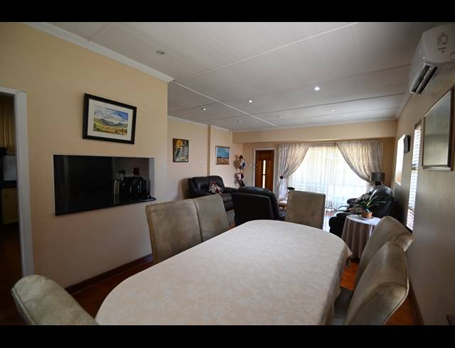 4 BEDROOM HOUSE FOR SALE IN SHERWOOD